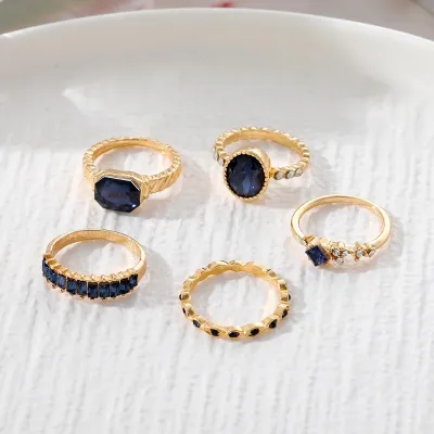 Luxury Geometric Blue Crystal Ring Set